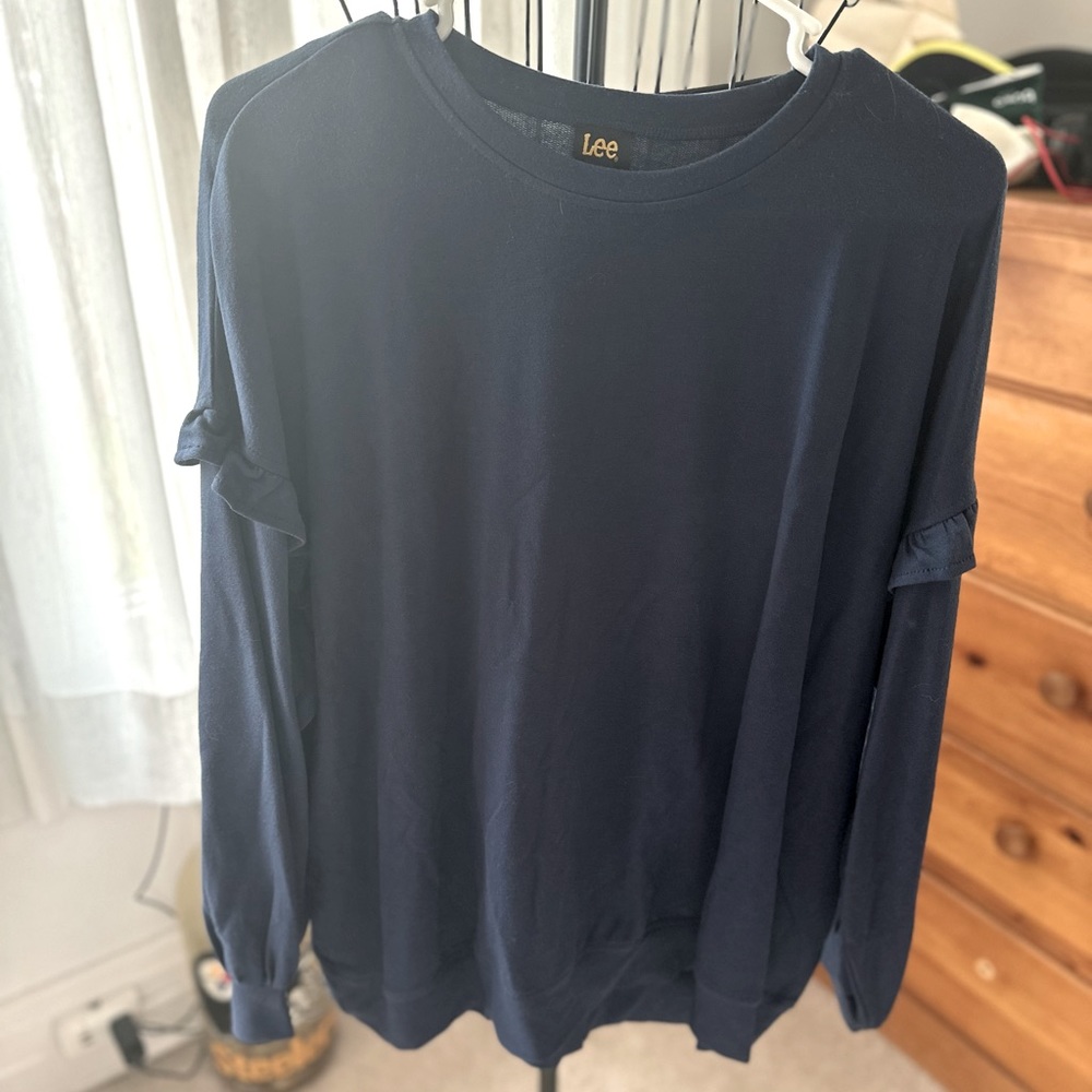Lee Sweater